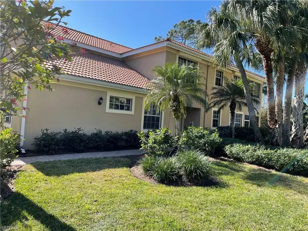 Naples, FL 34109,2288 Ashton Oaks LN #7-103