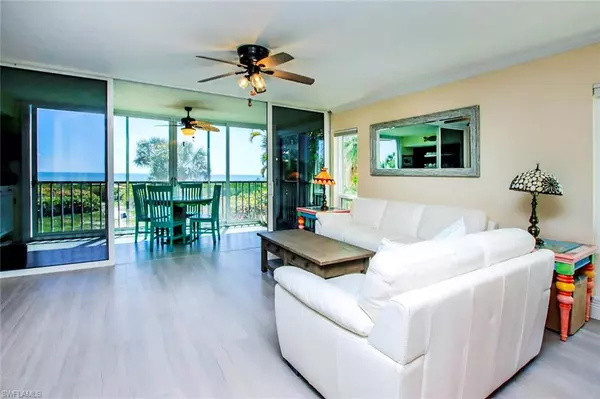 Sanibel, FL 33957,497 E Gulf DR #4