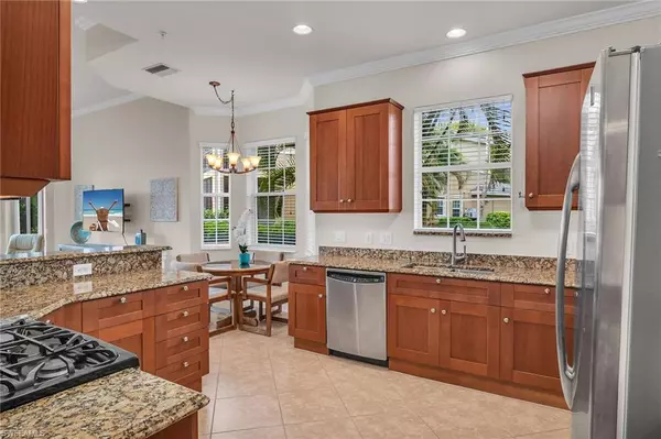 Naples, FL 34114,3053 Aviamar CIR #104