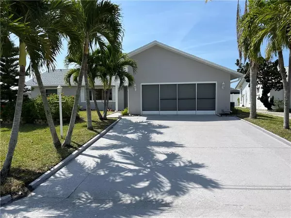 12233 Star Shell DR, Matlacha Isles, FL 33991