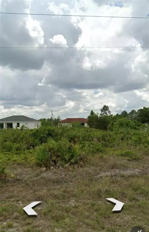 2517 24th ST W, Lehigh Acres, FL 33971