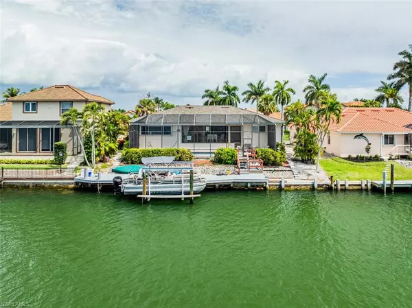 Marco Island, FL 34145,364 Lamplighter DR