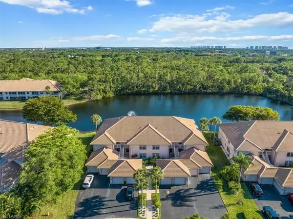 Naples, FL 34110,1032 Manor Lake DR #D-202