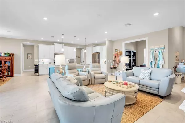 Cape Coral, FL 33909,527 NE 6th TER