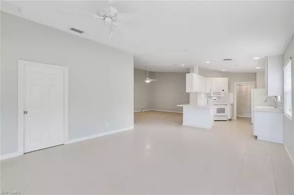 Naples, FL 34114,7847 Ionio CT