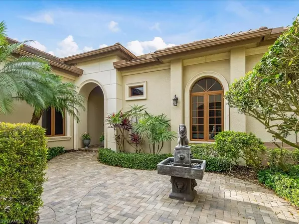 Naples, FL 34119,28712 La Caille DR