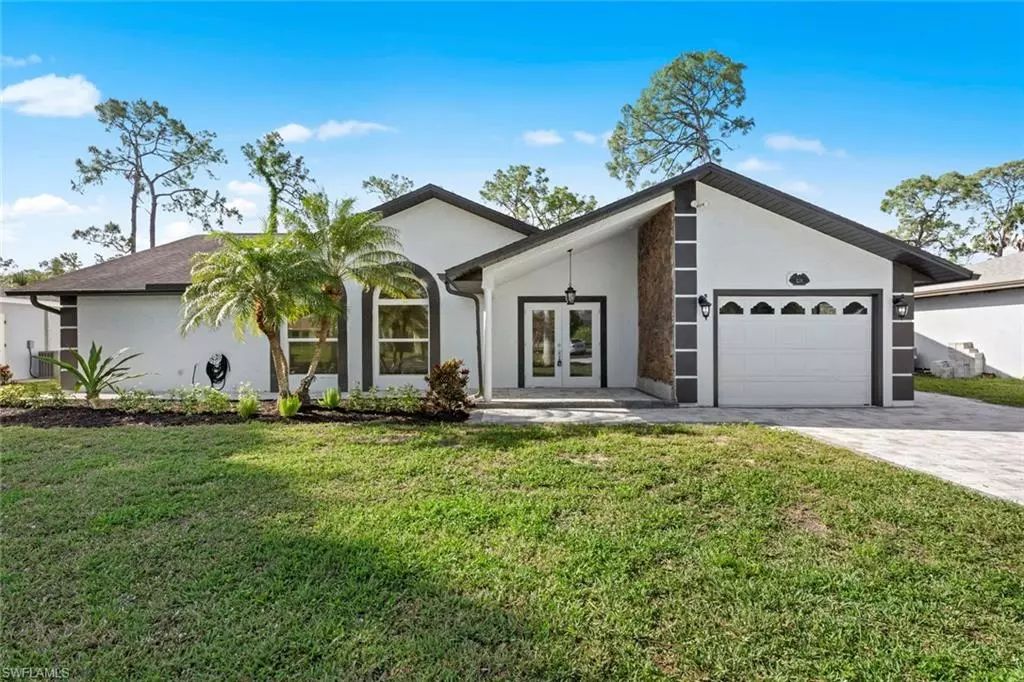 Naples, FL 34110,238 Willowick DR