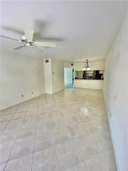 2726 Kings Lake BLVD #104, Naples, FL 34112