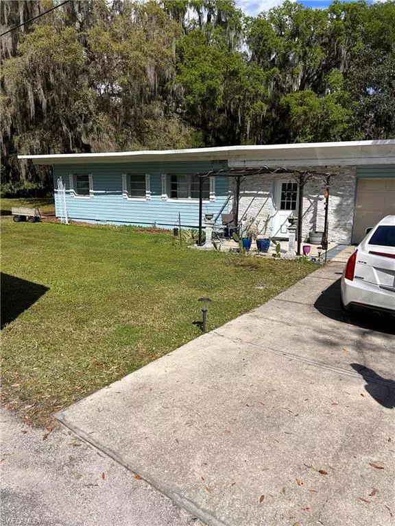 Lake Panasoffkee, FL 33538,4045 CR 402A