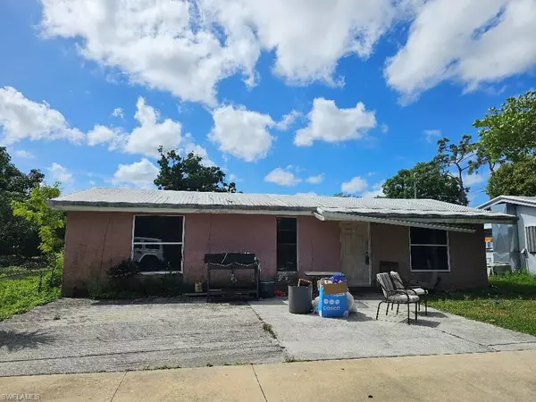 447 Clark ST, North Fort Myers, FL 33903