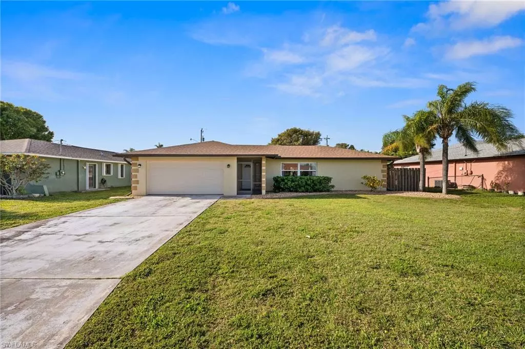 Cape Coral, FL 33990,428 SE 19th LN