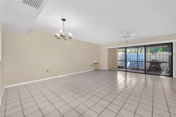 Naples, FL 34108,820 Meadowland DR #19-5 (Unit G)