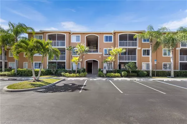 1835 Florida Club CIR #3203,  Naples,  FL 34112