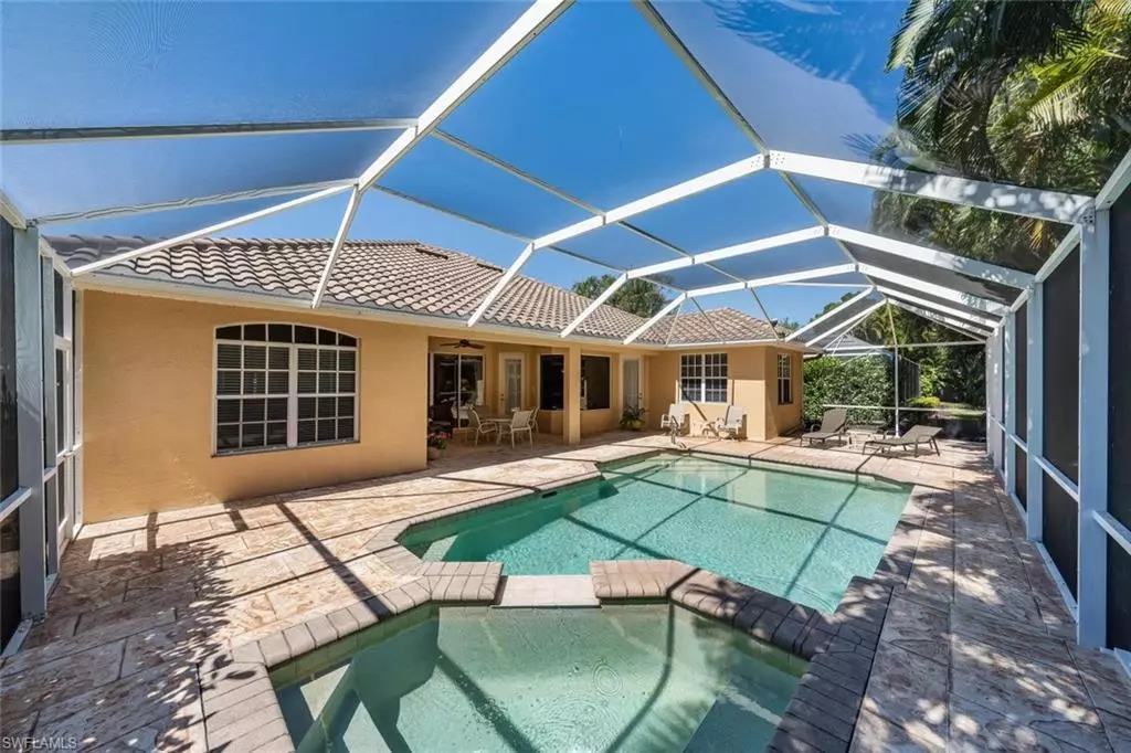 Naples, FL 34113,436 Crestwood LN