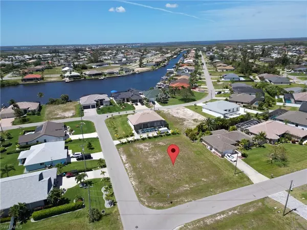 3302 SW 3rd ST, Cape Coral, FL 33991