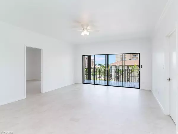 Marco Island, FL 34145,961 Swallow AVE #301B