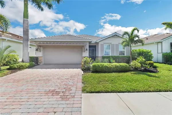 14606 Tropical DR, Naples, FL 34114