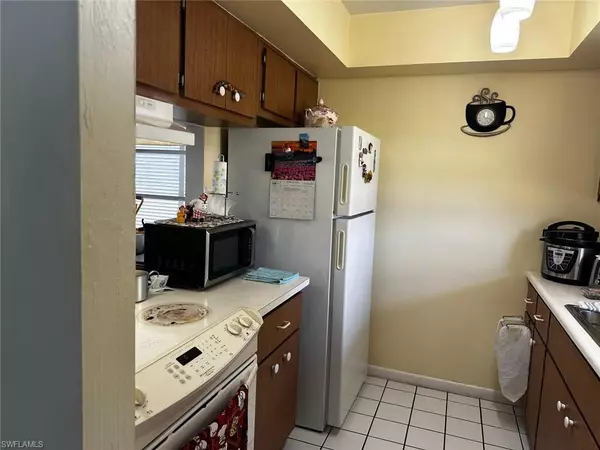 Lehigh Acres, FL 33936,350 Easton CT #350