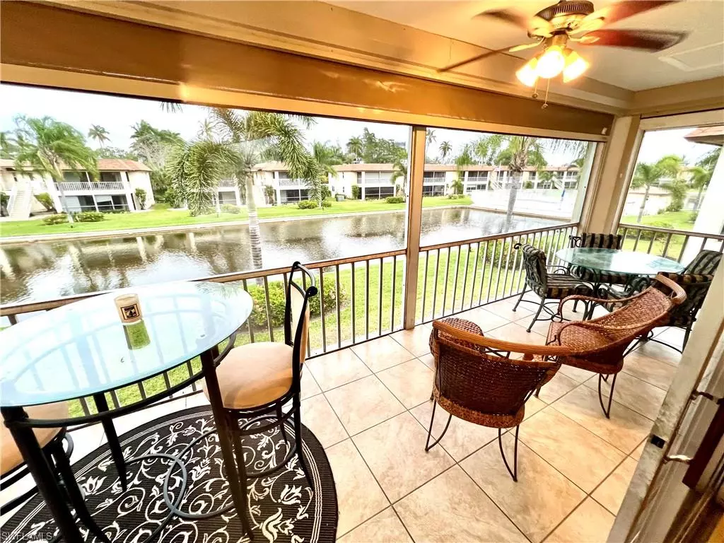 Naples, FL 34102,1155 Sandpiper ST #B6