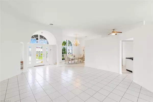 Marco Island, FL 34145,738 Caribbean CT