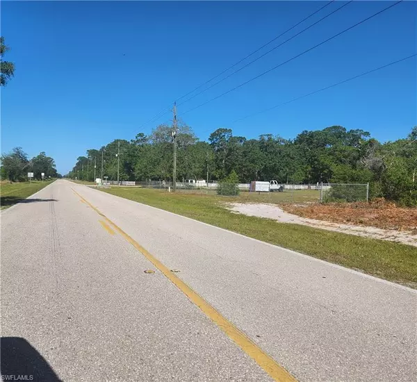 Labelle, FL 33935,24690 Loblolly Bay RD