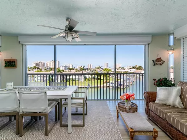 Marco Island, FL 34145,848 Collier CT #403