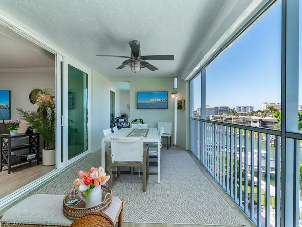 Marco Island, FL 34145,848 Collier CT #403