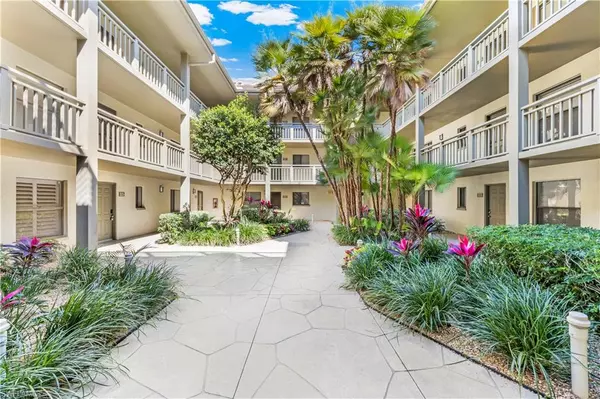 Bonita Springs, FL 34134,3661 Wild Pines DR #305