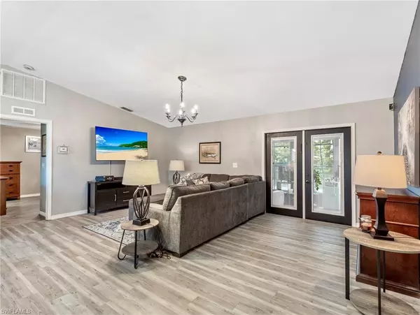 Lehigh Acres, FL 33971,4309 6th ST W