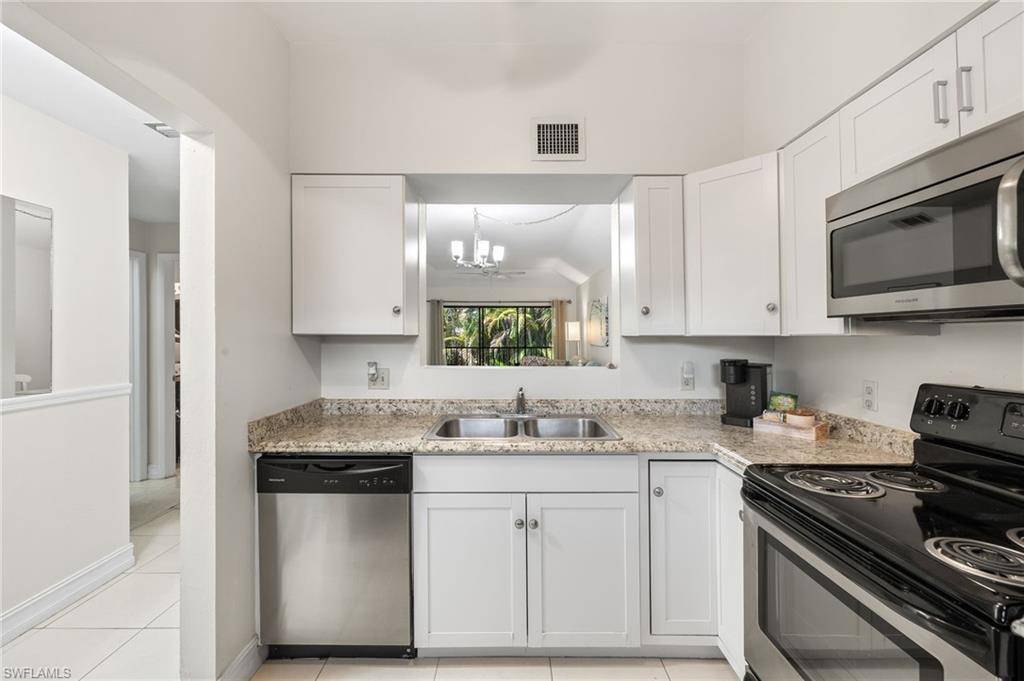 Naples, FL 34112,1865 Courtyard WAY #F-206