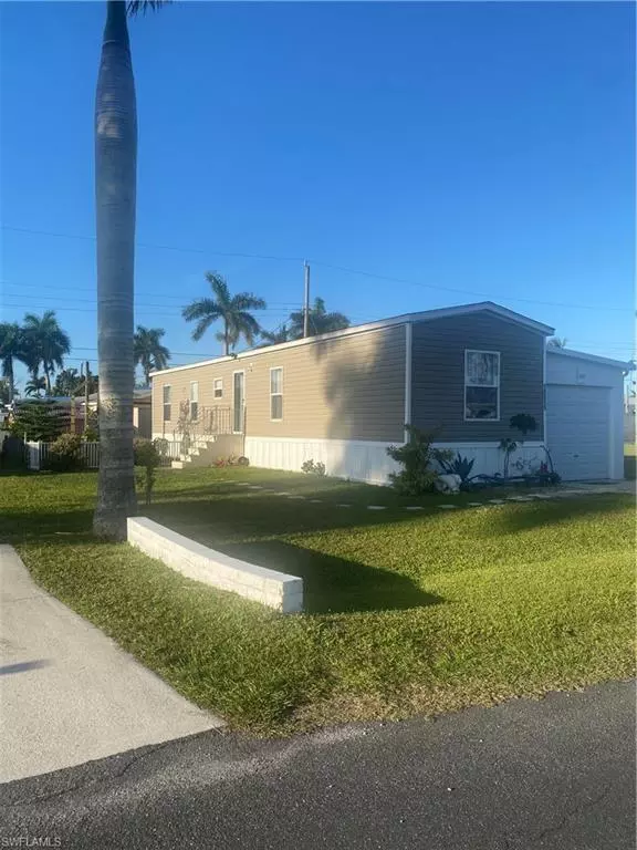 12111 Palm DR, Fort Myers, FL 33908