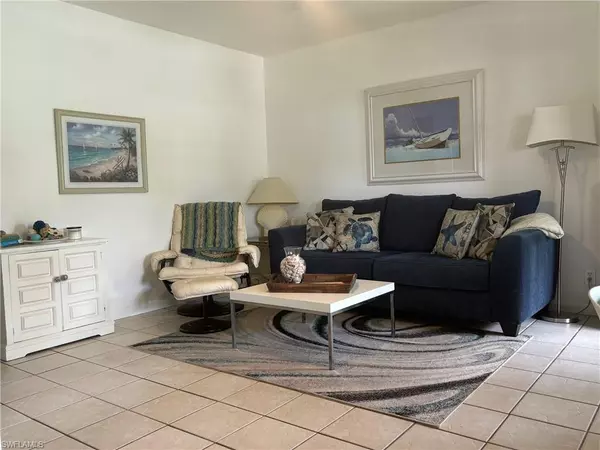 Marco Island, FL 34145,235 Seaview CT #D7