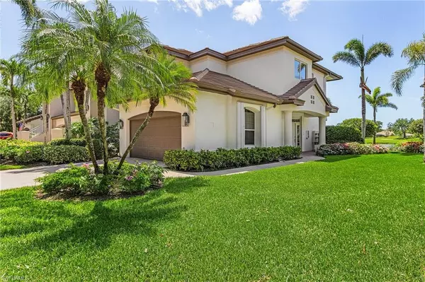 Naples, FL 34105,3211 Lancaster DR #14