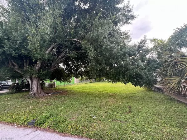 Immokalee, FL 34142,407 S 1st ST