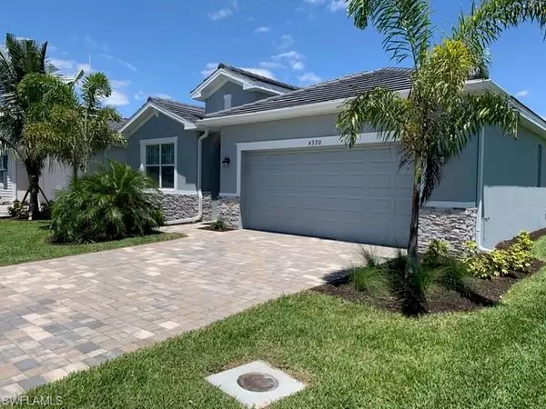 4320 Bluegrass DR, Fort Myers, FL 33916