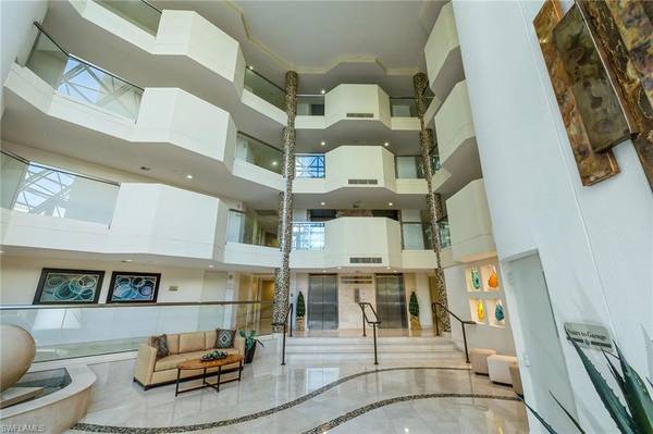 4251 Gulf Shore BLVD N #16B, Naples, FL 34103