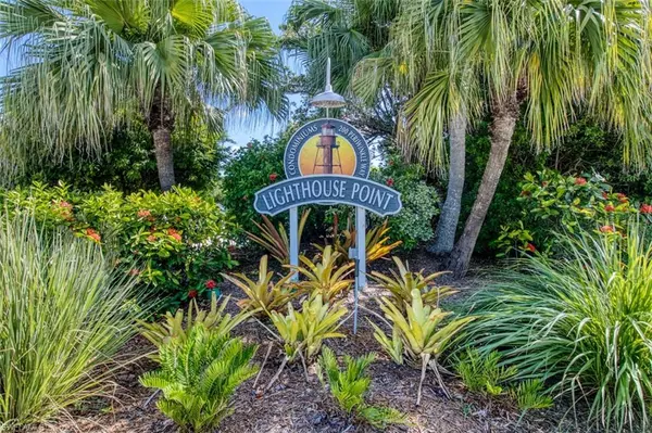 Sanibel, FL 33957,200 Periwinkle WAY #215