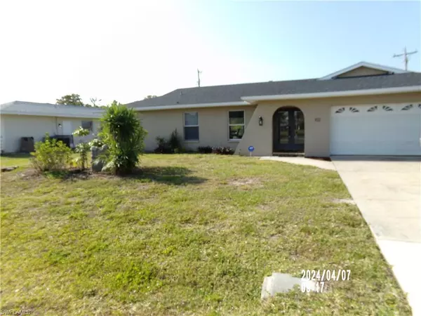 102 SE 43rd TER, Cape Coral, FL 33904