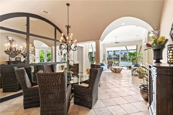 Naples, FL 34114,8515 Bellagio DR