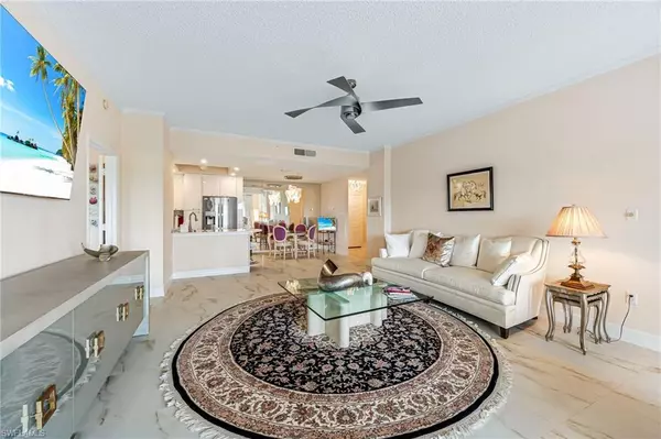 Naples, FL 34110,900 Arbor Lake DR #9-505