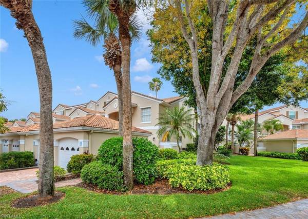 8395 Excalibur CIR #E12, Naples, FL 34108