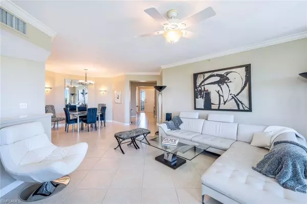 Naples, FL 34110,325 Dunes BLVD #406