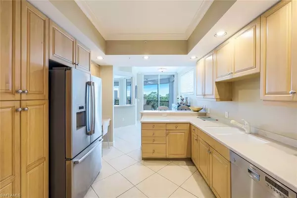 Naples, FL 34110,325 Dunes BLVD #406