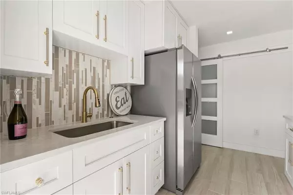Naples, FL 34102,1550 Gulf Shore BLVD N #W3