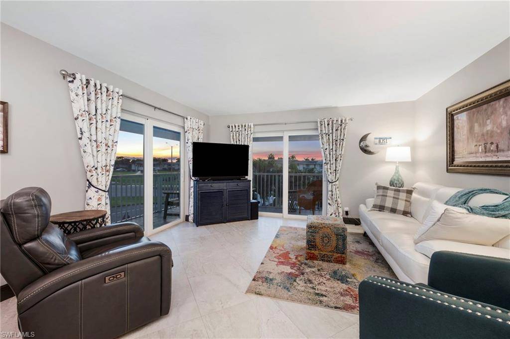 Naples, FL 34112,272 Palm DR #8