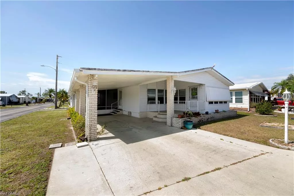 North Fort Myers, FL 33903,9231 Caloosa DR