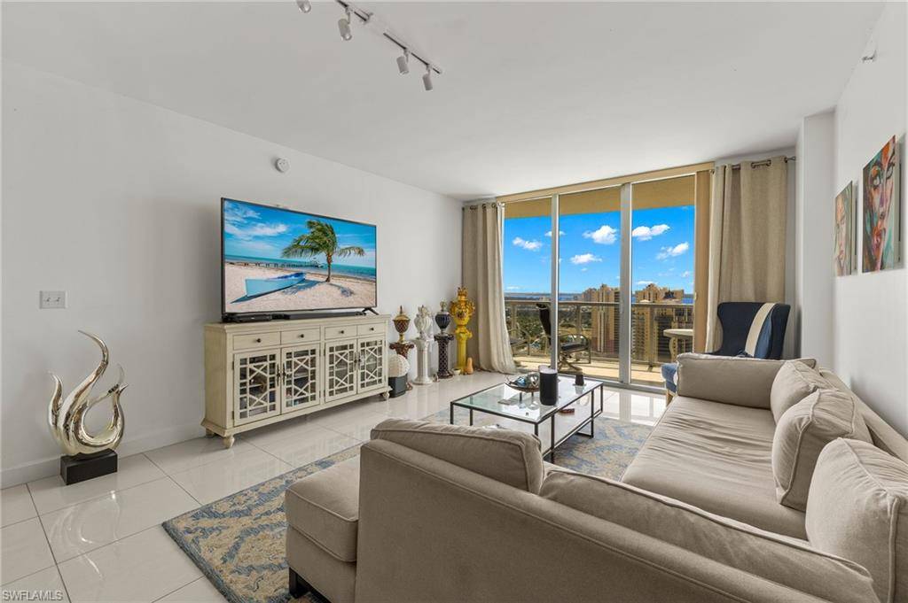 3000 Oasis Grand BLVD #3002, Fort Myers, FL 33916
