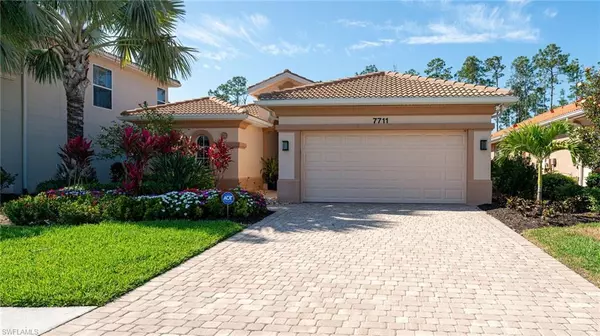 Naples, FL 34112,7711 Martino CIR