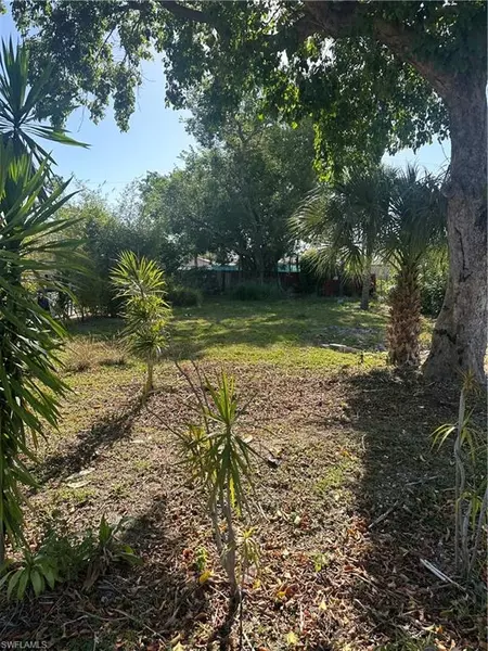 5607-5609 10th AVE, Fort Myers, FL 33907