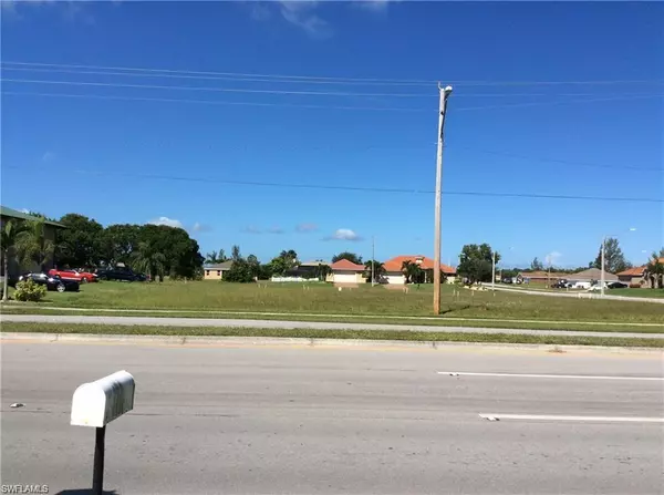 Cape Coral, FL 33914,3706 Chiquita BLVD S